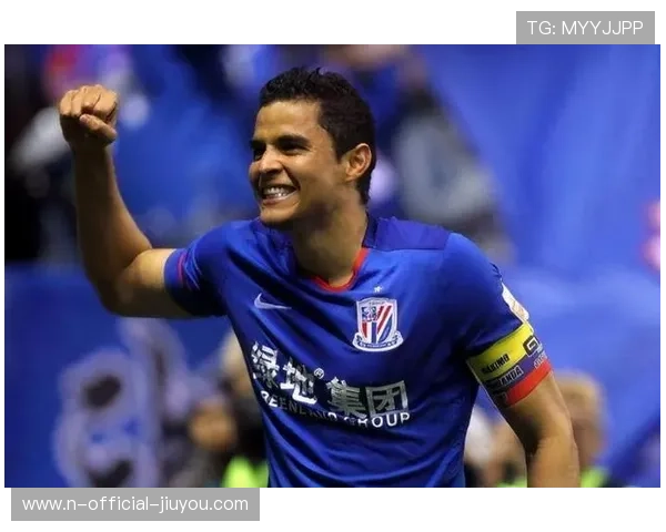 上海申花拉唐边路策动进攻：边线上的进攻艺术再现