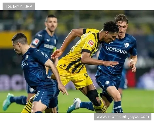 多特中路插上后的远射，门将扑救无力回天——训练场上的数据革命